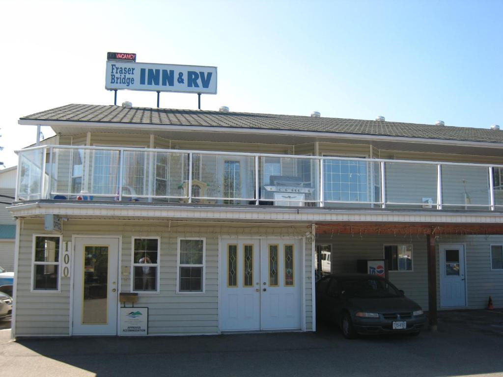 Fraser Bridge Inn And Rv Park Quesnel Zewnętrze zdjęcie